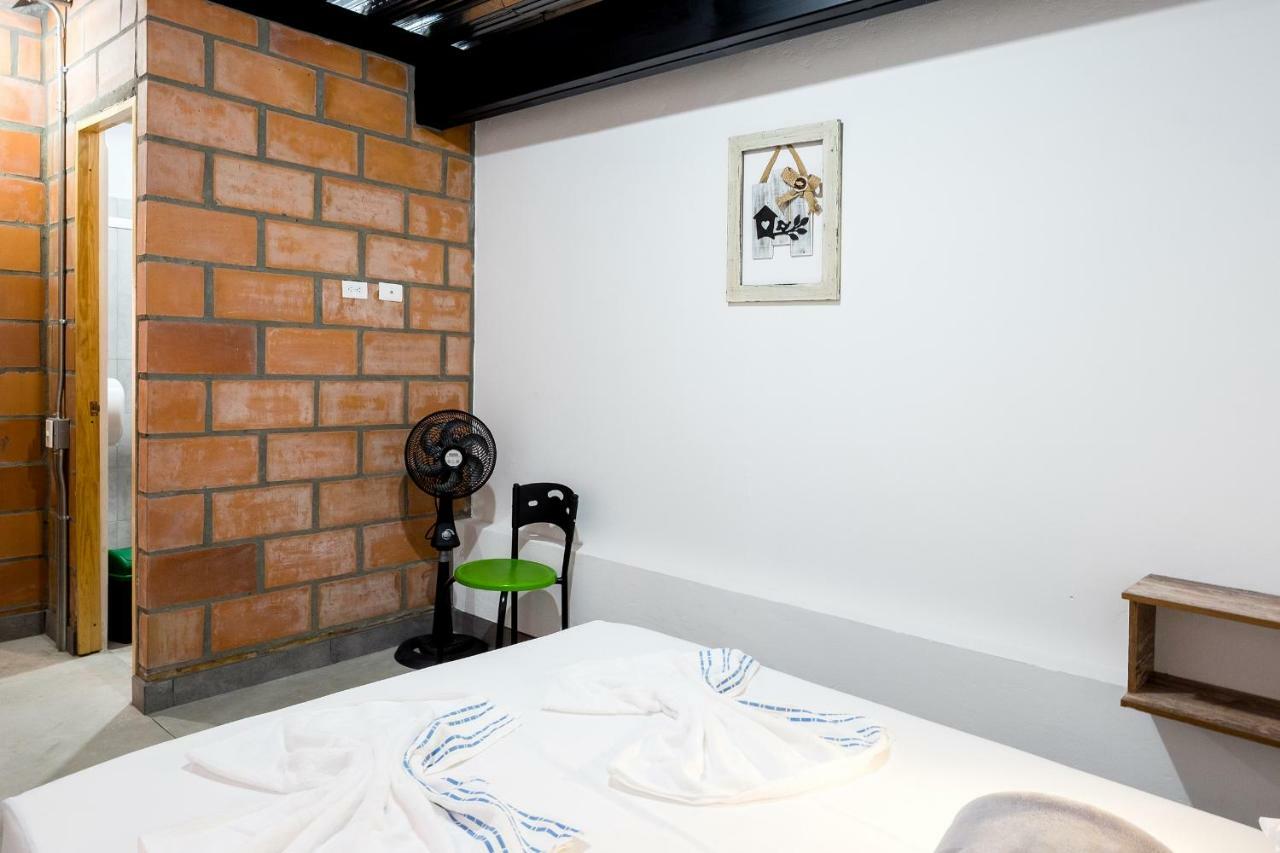 Medellin Backpacker Hostel Zewnętrze zdjęcie