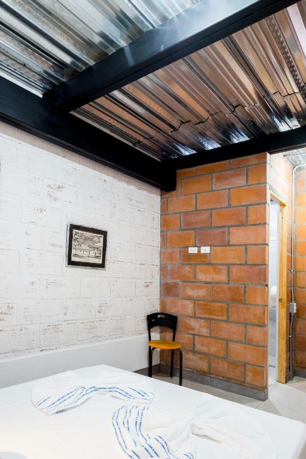 Medellin Backpacker Hostel Zewnętrze zdjęcie